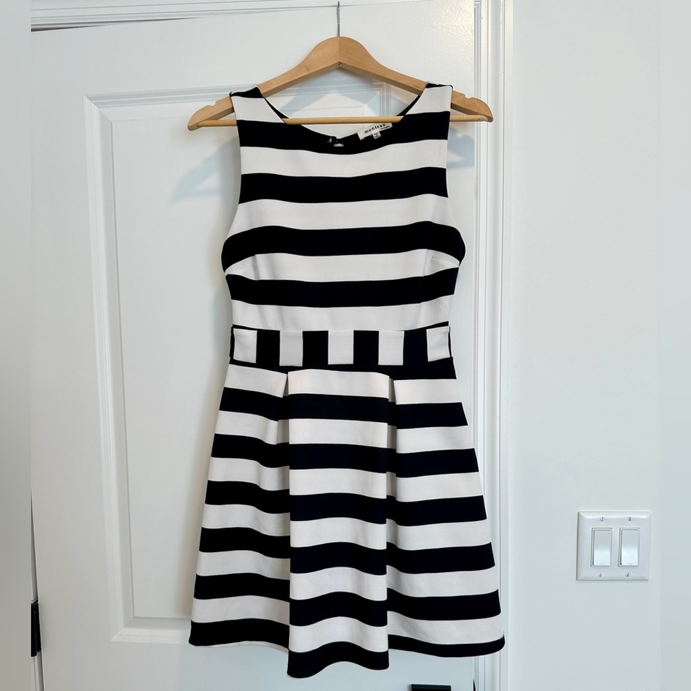 Stripes dress black and white